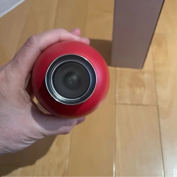 NIB / Kate Spade Signature Water Bottle / Vibrant Red - Picture 7 of 7